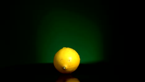 el dorso de limón se vuelve en bucle.