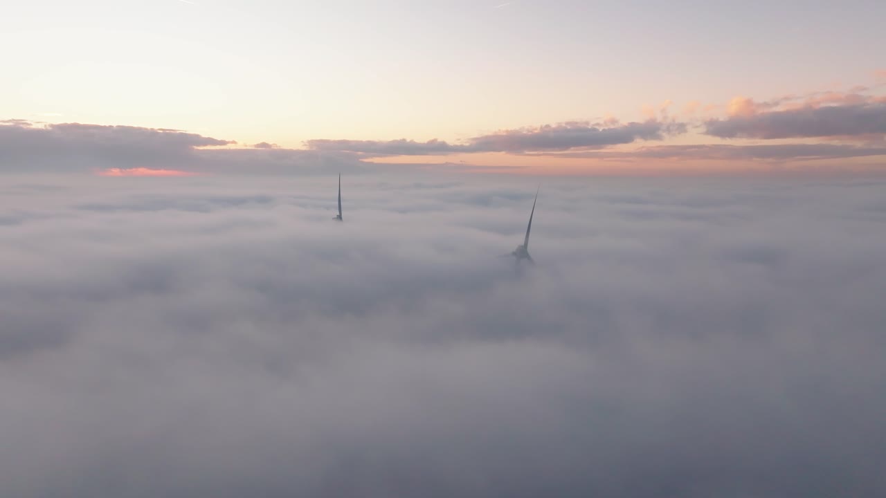 Turbine in foggy cloudy conditions