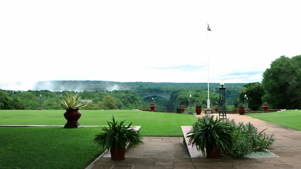 아프리카 빅토리아 폭포 앞 리조트