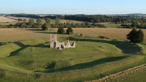 Knowlton-Kirche-Dreht-Sonnenschein-Drohne