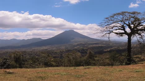 Gefilmt-Mit-Einer-GoPro-7-Black,-Ist-Dies-Der-Berühmte-Vulkan-Arenal-In-Costa-Rica