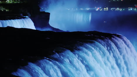 niagara horseshoe falls lit up at night