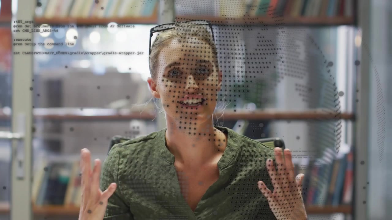 Animation af finansiel databehandling og en globus over en kaukasisk forretningskvinde, der arbejder på kontoret.