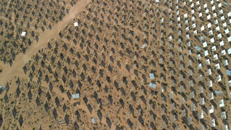 Inclinación-Aérea-Desde-Espejos-Para-Generadores-Eléctricos-Solares-Para-Abrir-El-Desierto