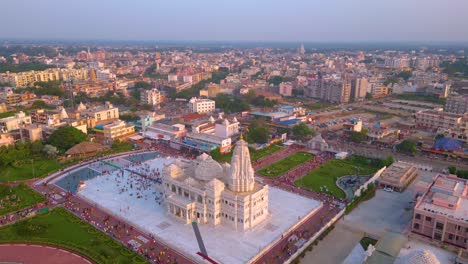 Luftaufnahme-Von-Prem-Mandir,-Gegründet-Von-Jagadguru-Shri-Kripalu-Ji-Maharaj-In-Vrindavan-–-Prem-Mandir-Ist-Der-Tempel-Der-Göttlichen-Liebe