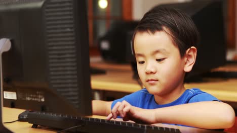 Pupil-in-computer-class-at-school