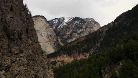 Aerial-drone-shot-of-mountain-landscape-near-Duffey-Lake-in-British-Columbia,-Canada