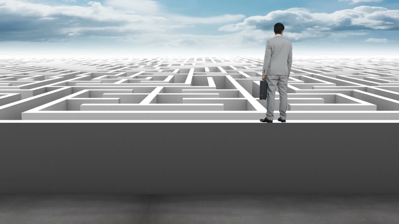 미로의 입구에 있는 사업가