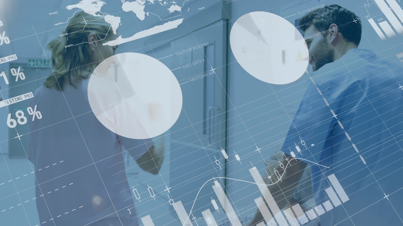 여성과 남성 의사 및 고령 환자의 후면 뷰에 대한 금융 그래프의 애니메이션