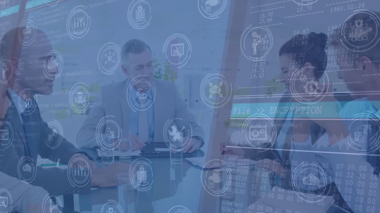 animación de iconos de aplicaciones sobre el gerente caucásico senior discutiendo con compañeros de trabajo en la oficina