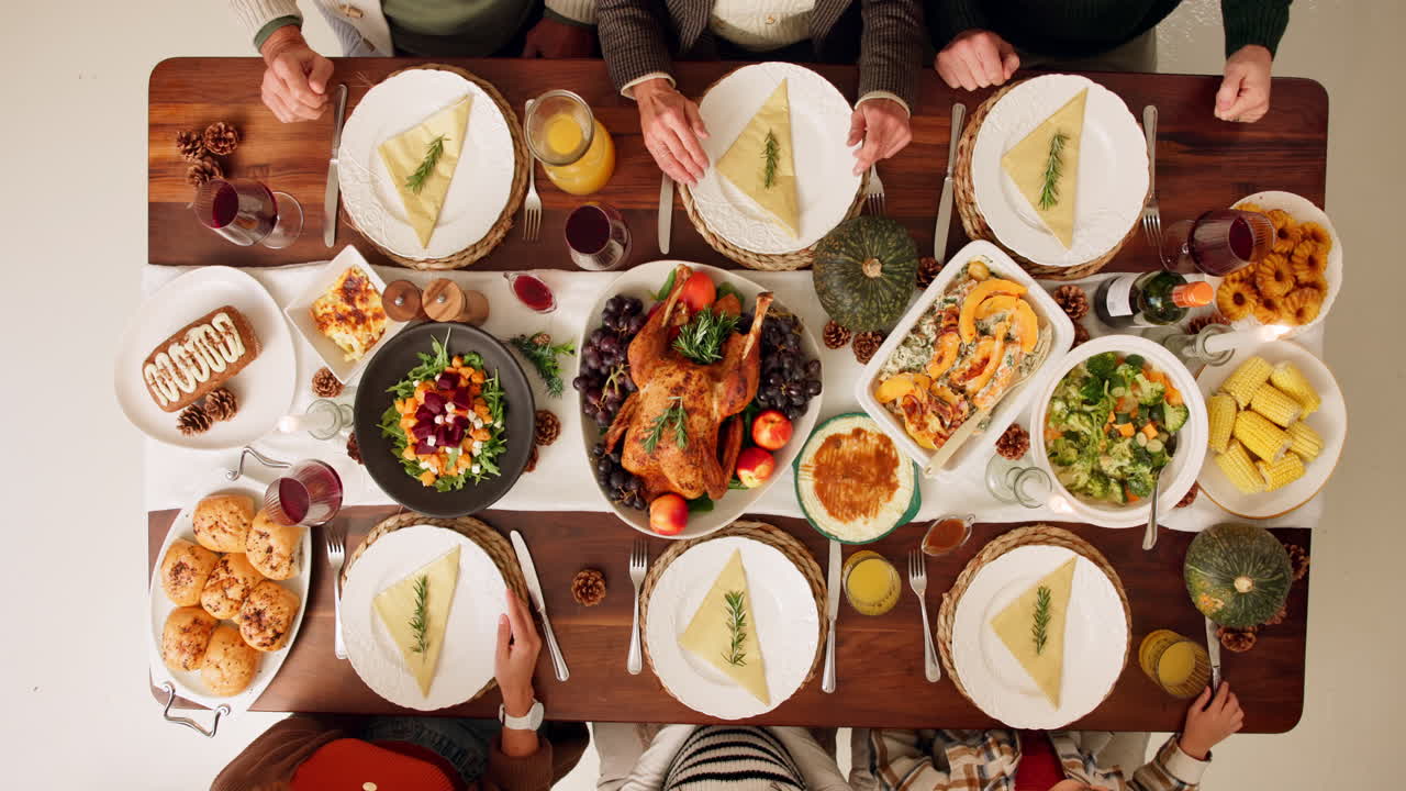 가족 추수감사절 저녁식사