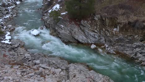 water flowing through rocky river in the mountain in boise national forest