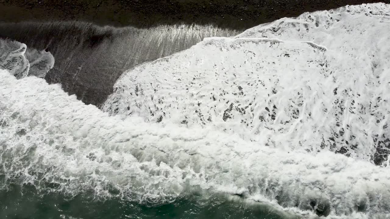 바가에 부히는 파도의 꼭대기