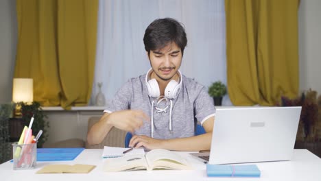 male student with sore wrists.