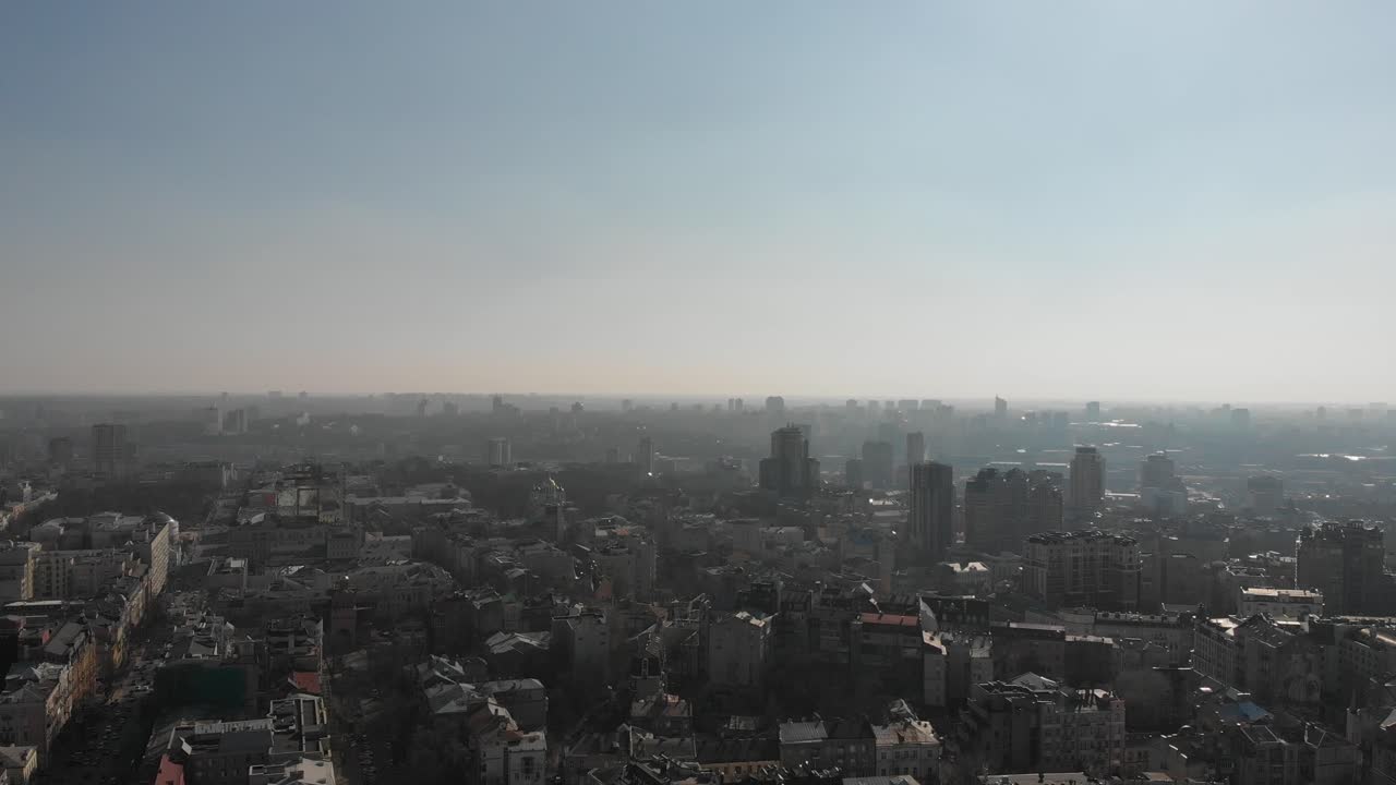 도심 위의 우크라이나 키예프 낮과 밤 4k 30fps