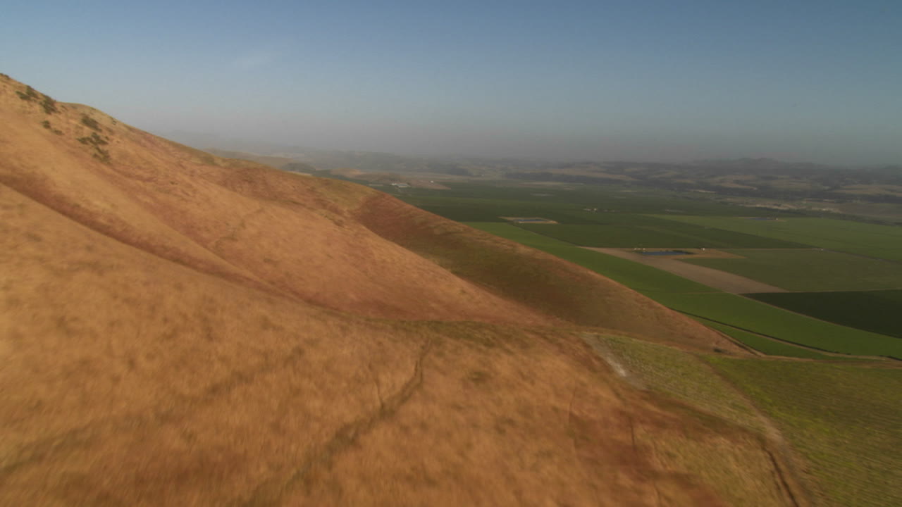 antena de bajo nivel de helicóptero de los viñedos del condado de santa bárbara, california 1