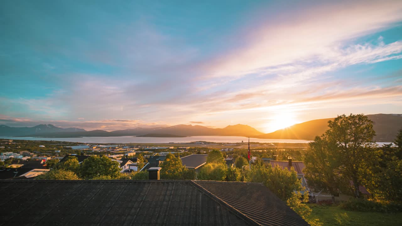 Timelapse do pôr do sol no norte da Noruega, Tromsø