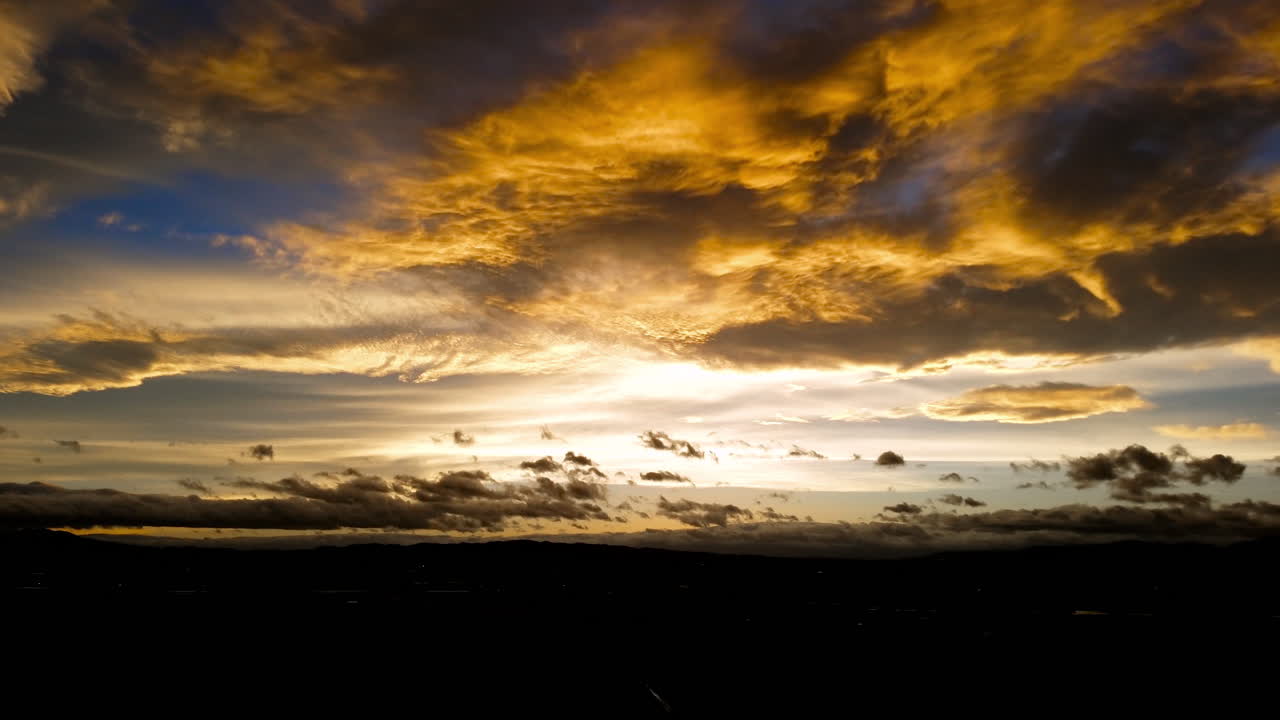 일본 미야자키 태풍 직후 일몰