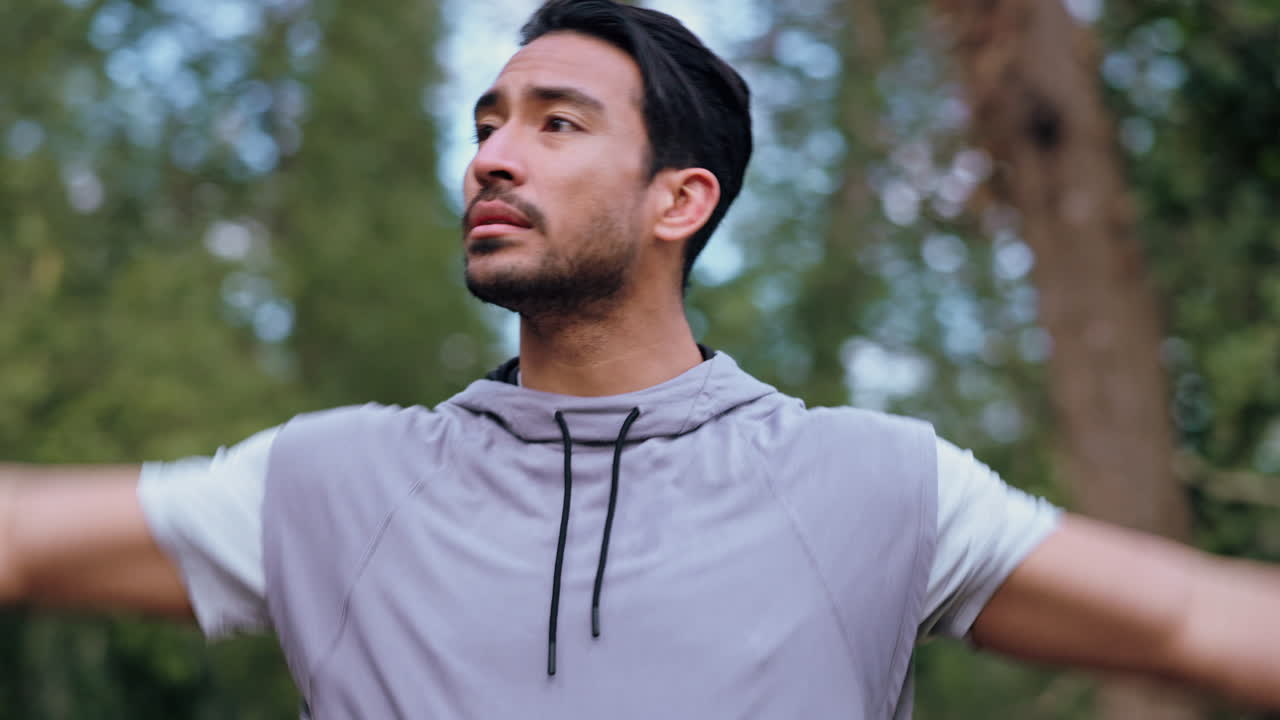 야외에서 스트레칭하는 남자