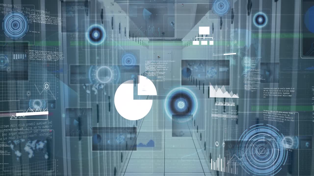 animación del procesamiento de datos y escáneres redondos múltiples contra la sala de servidores de computadoras vacías