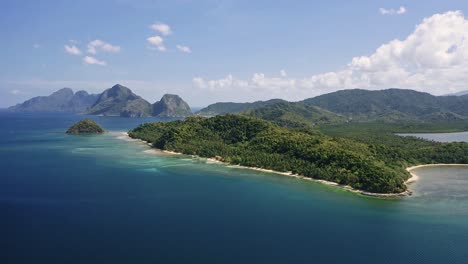 Reenvío-De-Drones-Para-Filmar-La-Isla-Mahe.