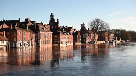 River-Ouse-Flooding,-York,-United-Kingdom