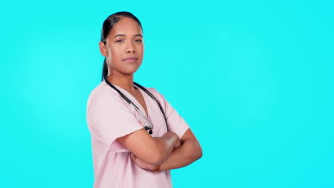 brazos cruzados, médico y mujer médica en el estudio