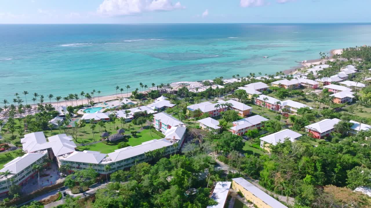 escénico tropical de club med enorme complejo en la playa en punta cana, república dominicana