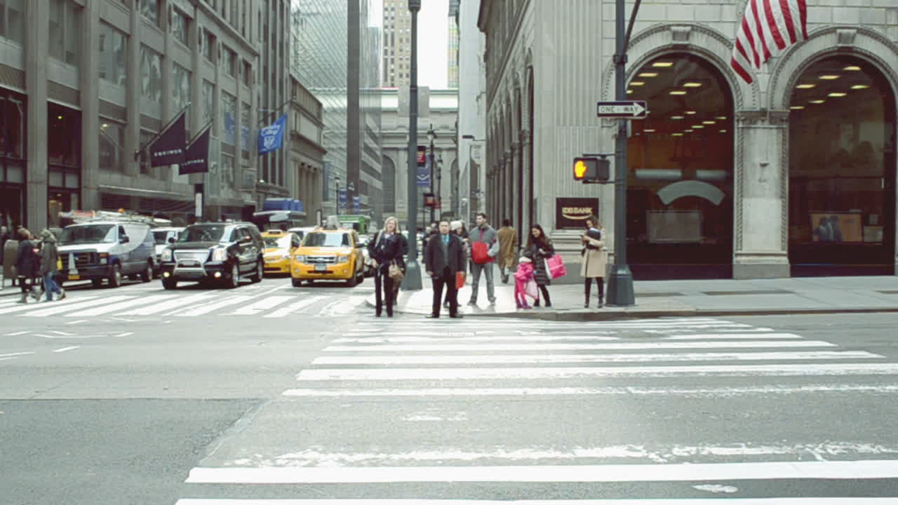 Pengambilan gambar New York di musim semi. Mobil di New York