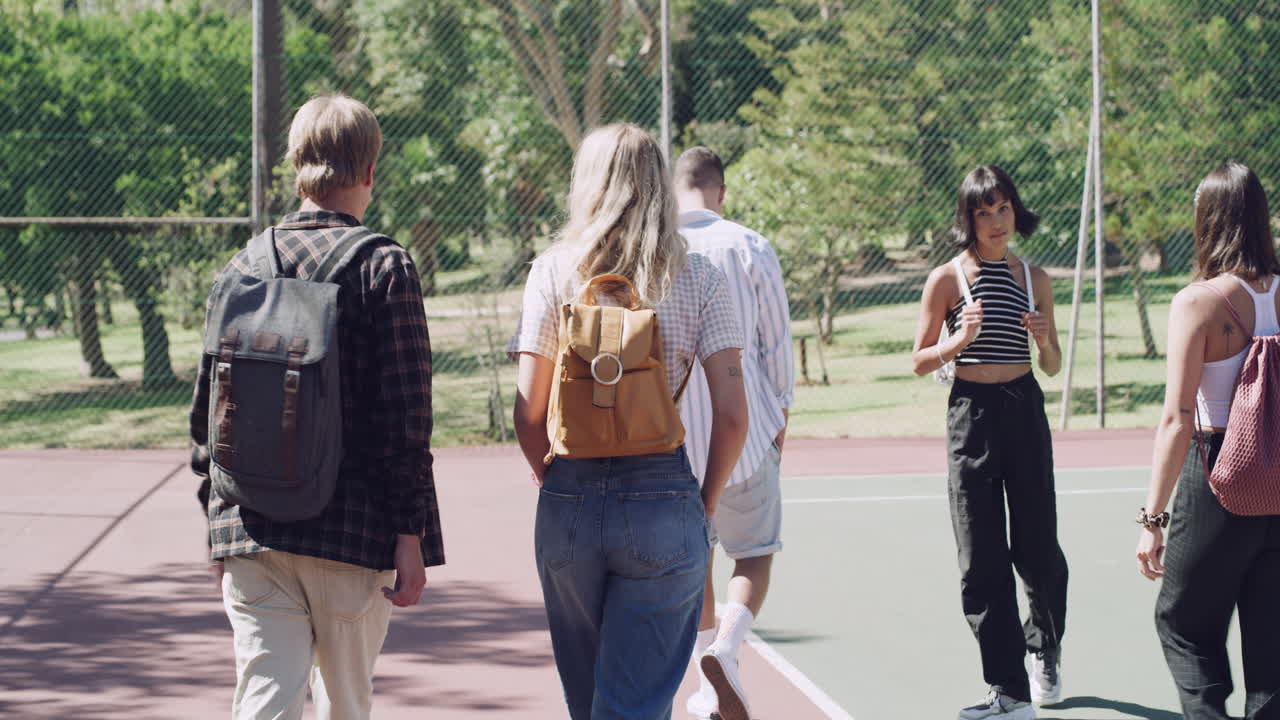 모험을 찾으러 갔어, 올래?