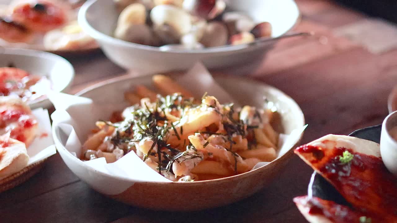 태국 푸켓 에서 제공 되는 카프레세 러드 와 감자 김