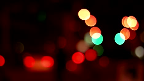 abstracto tráfico nocturno desfocado luces de la ciudad bokeh fondo, luces de automóviles concepto de vida nocturna de la ciudad