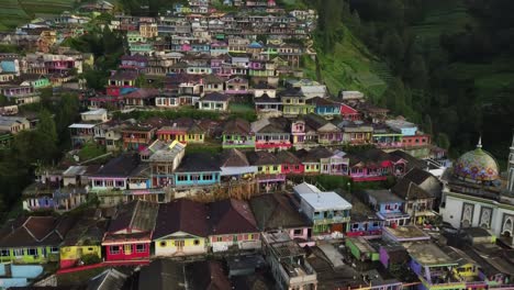 vista aérea de drones de la aldea de butuh, kaliangkrik, regencia de magelang, indonesia