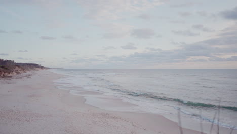 Serena-Puesta-De-Sol-En-La-Playa-De-Ovar,-Portugal