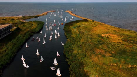 competición de vela para jóvenes en kuiviz
