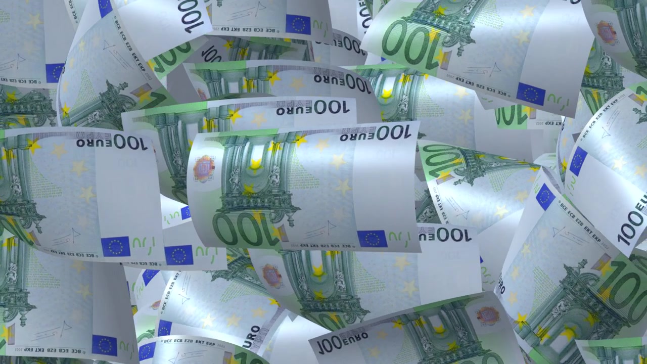 Videoovergang der simulerer faldende 100-eurosedler med alfakanal i 4K-opløsning