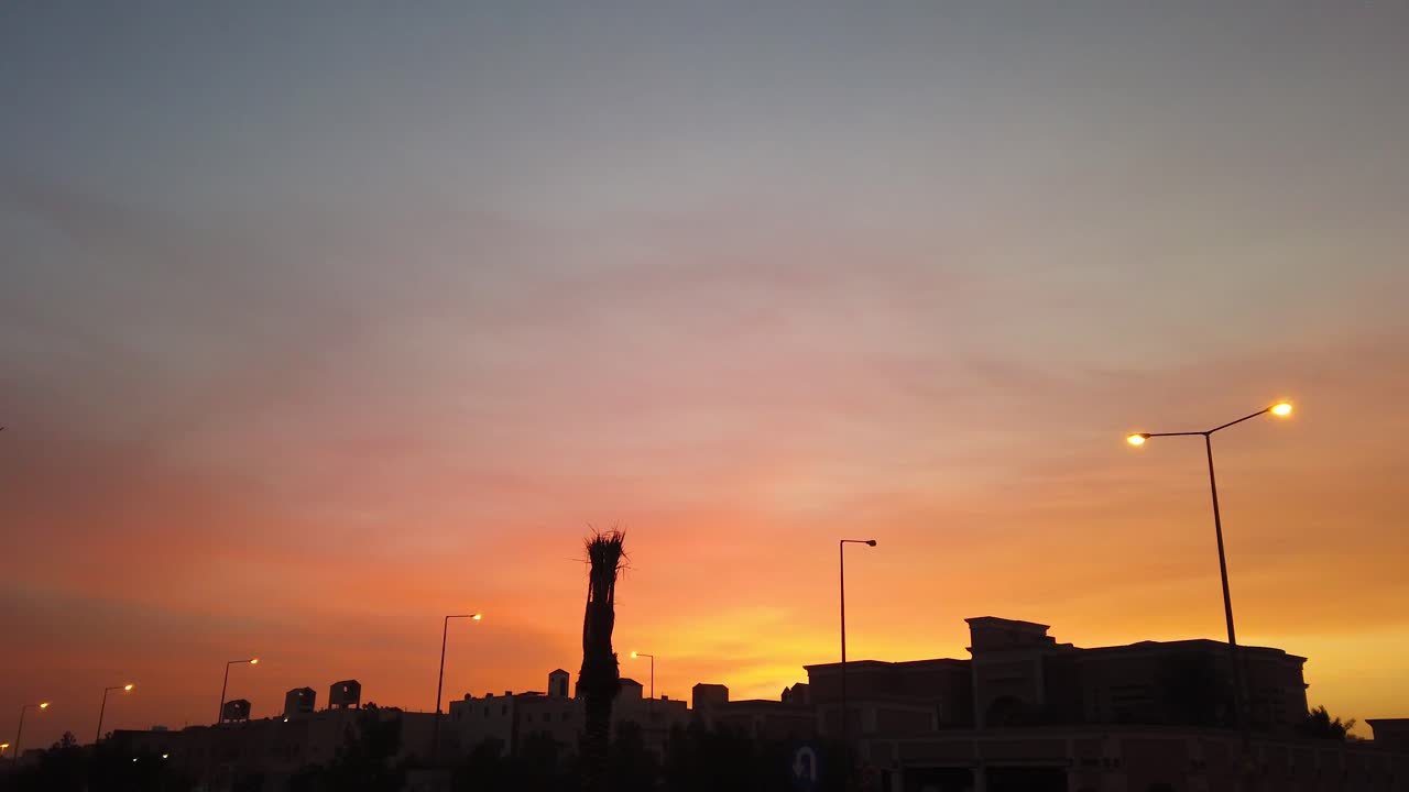 amanecer en la ciudad de riyadh - arabia saudita