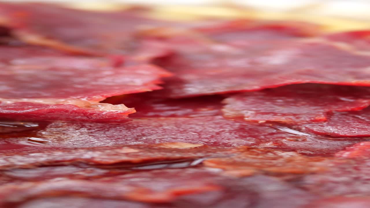 primer plano de carne de res secada