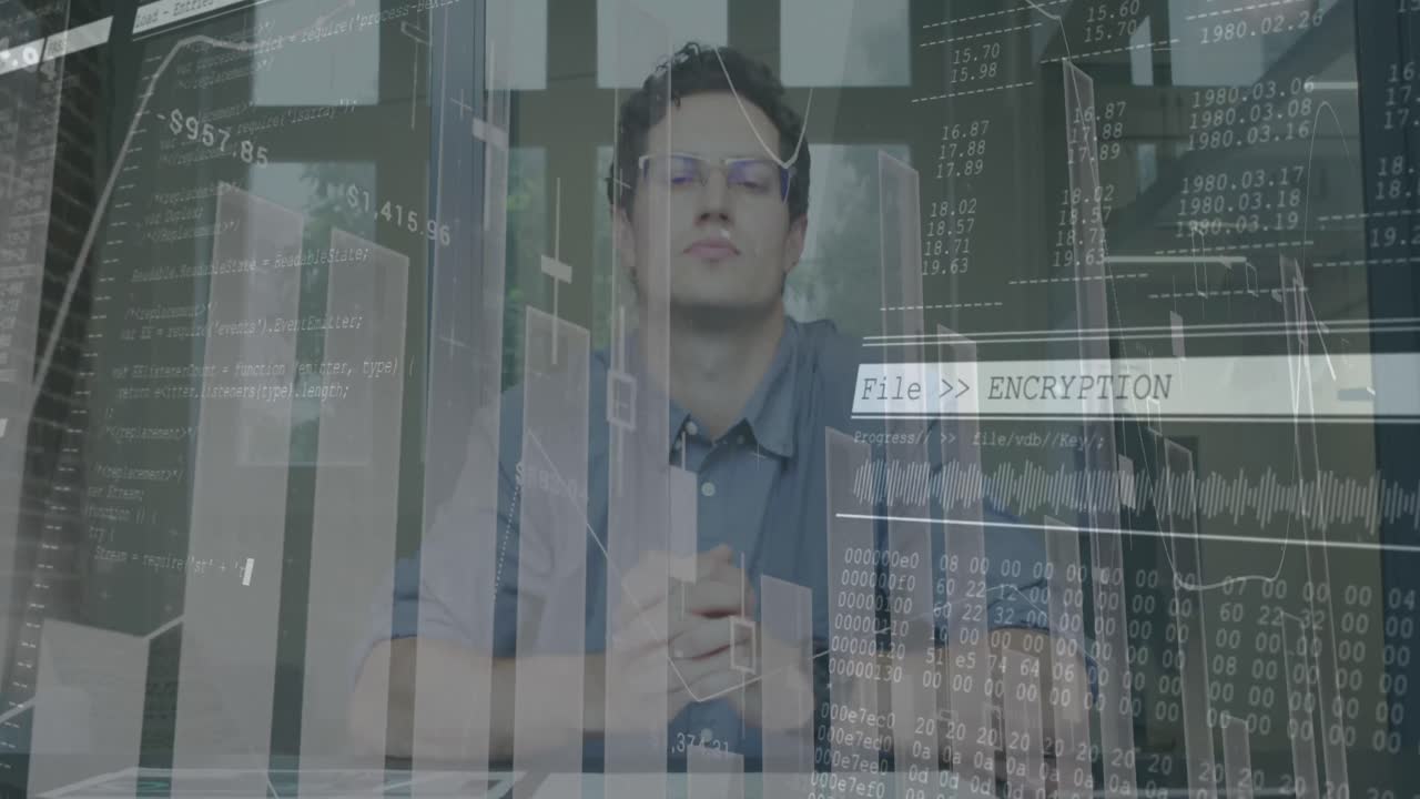 animación del procesamiento de datos sobre el hombre de negocios caucásico en la oficina