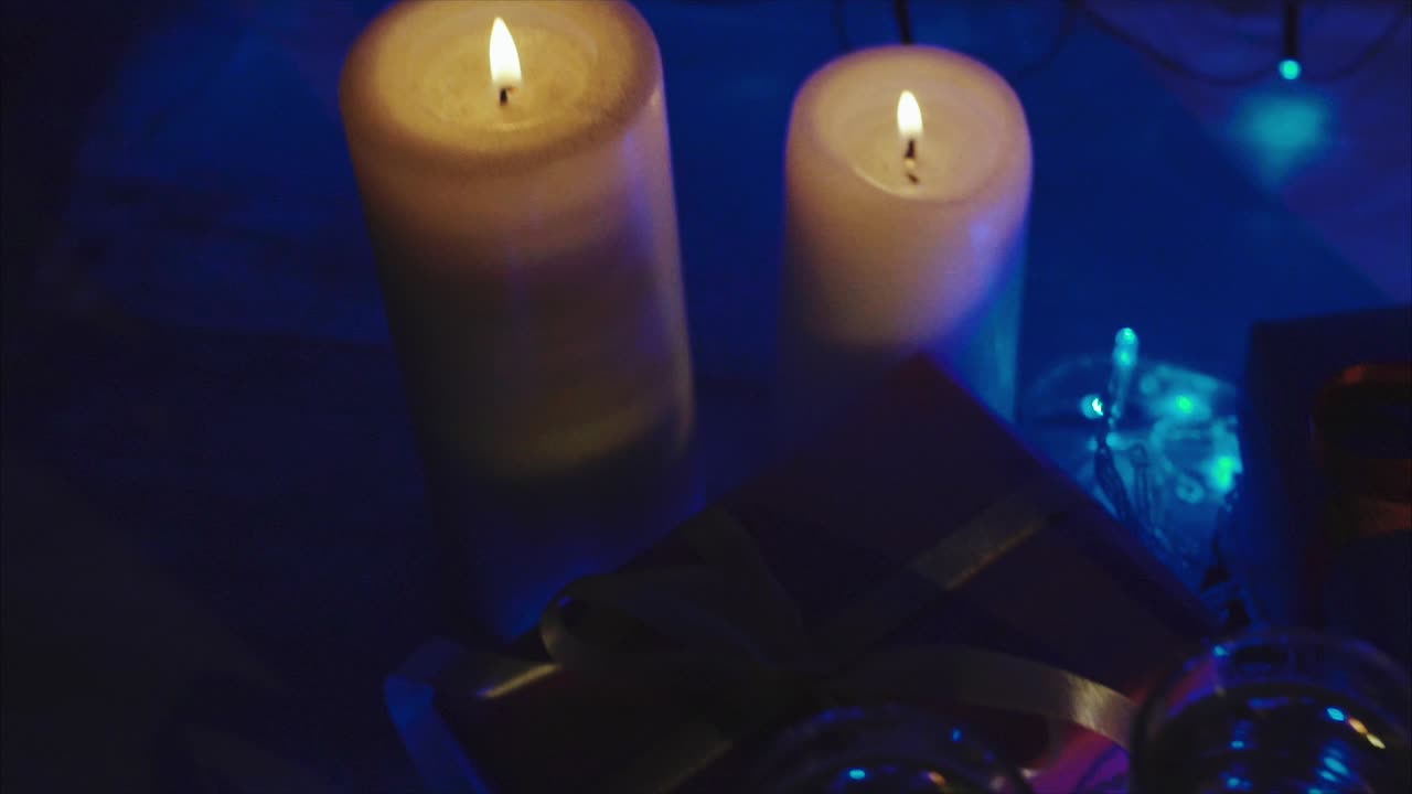 velas y regalos de navidad