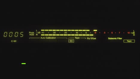 Ver-Completamente-La-Pantalla-Digital-De-Nivel-De-Sonido-En-El-Viejo-Reproductor-De-Cassette