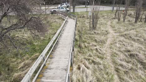 The-entrance-from-the-parking-lot-to-the-dunes