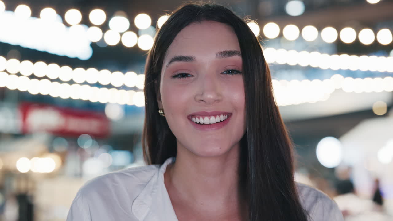 retrato de una mujer feliz