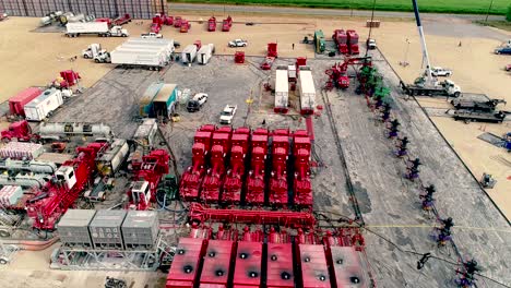 cleaner electric fracking for natural gas the focus of this clip is on the pump trucks and sand.