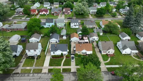 High-aerial-shot-of-old-housing-neighborhood-in-USA