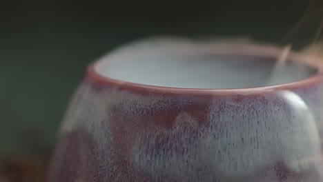 Close-up-macro-steaming-purple-cup