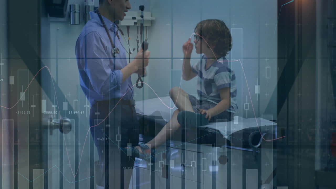 환자와 함께 백인 남성 의사에 대한 데이터 처리 애니메이션