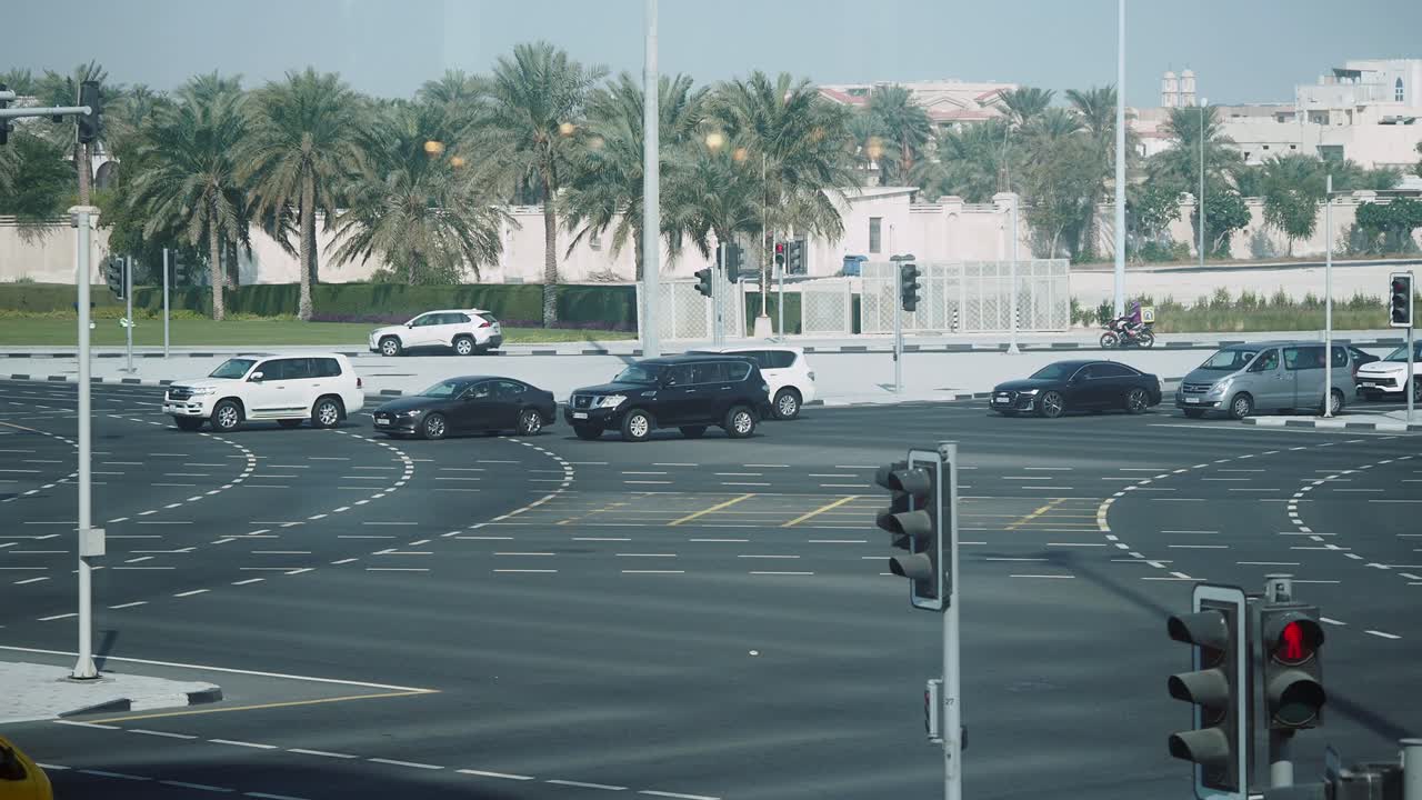 도시 의 비는 교차로