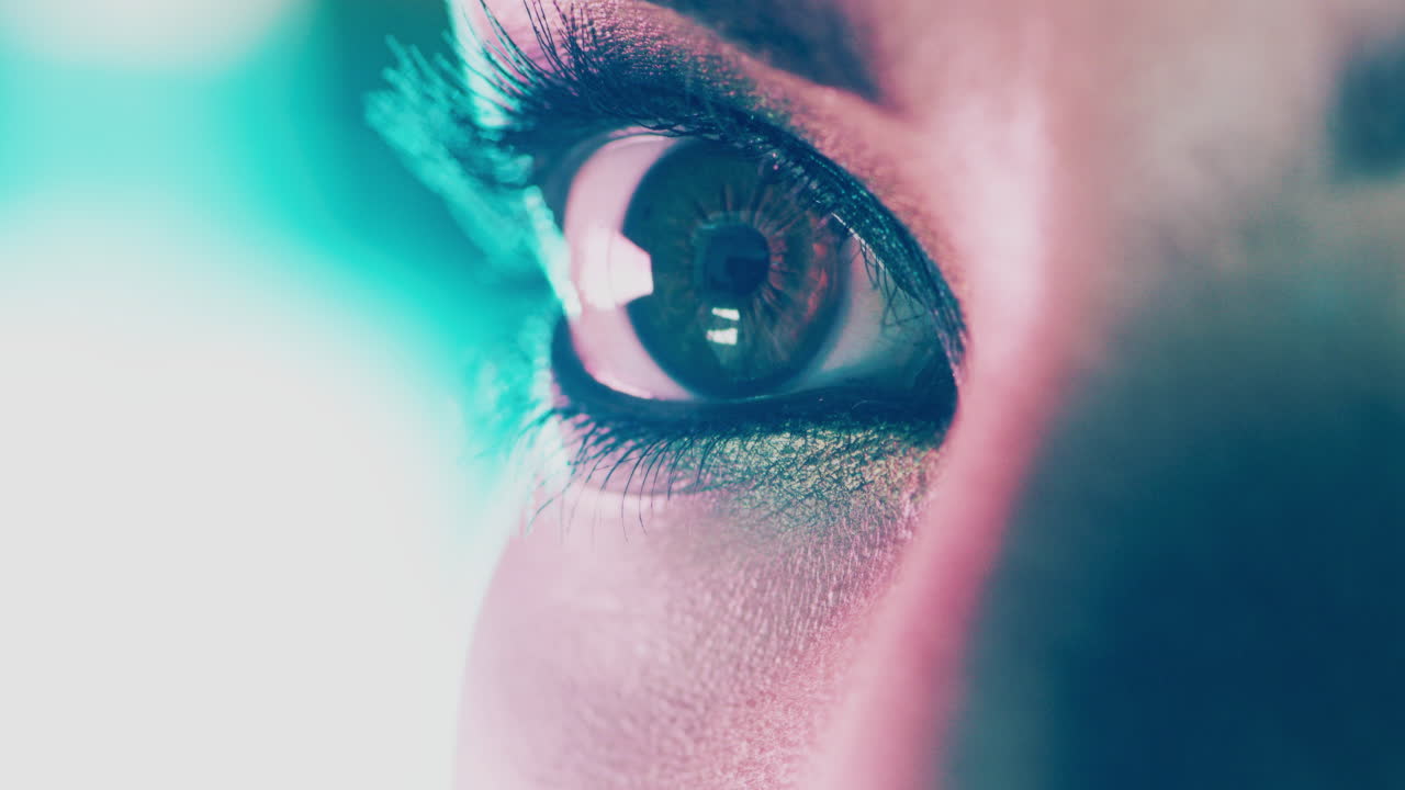 maquillaje para los ojos de mal humor