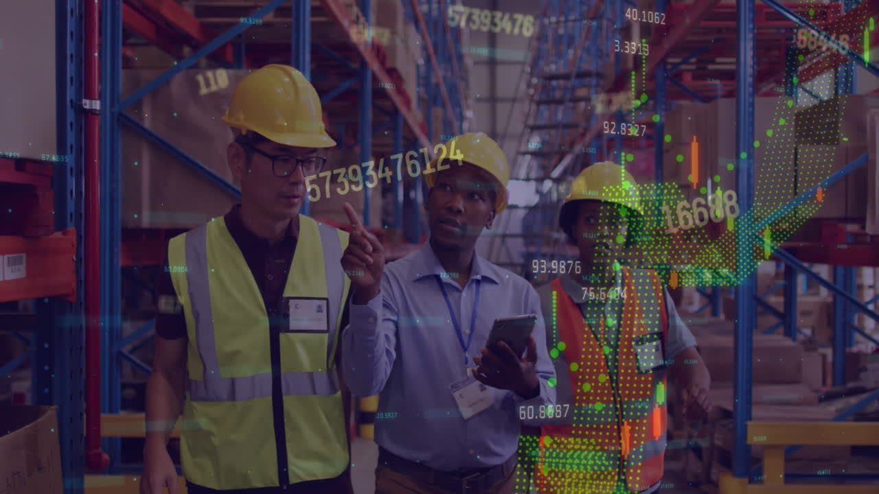 animación del procesamiento de datos financieros sobre diversas personas que trabajan en el almacén